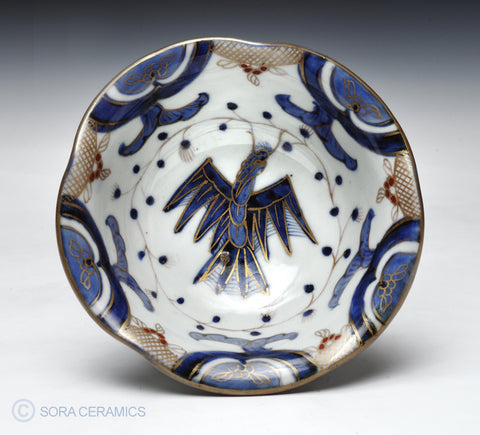 Imari small bowl, deep blue and white, 5-lobed rim