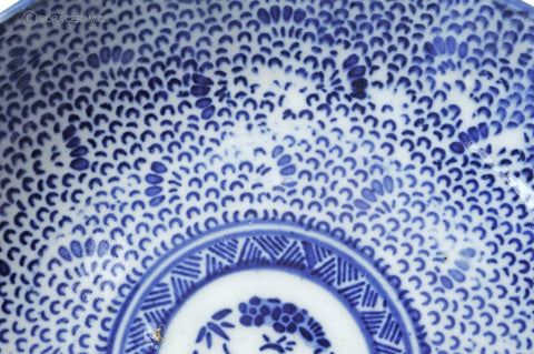 Imari small bowls, blue and white